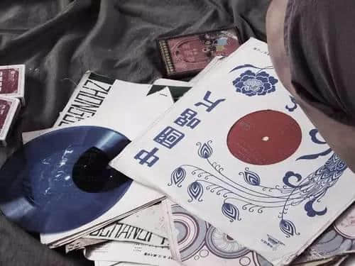 旧书墟、花墟、古董墟,呢啲“天光墟”你趁过未? 旧书墟、花墟、古董墟,呢啲“天光墟”你趁过未?