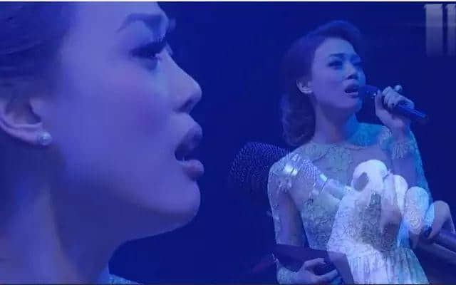 35年《十大劲歌金曲》歌单全部奉上,系时候换下歌单啦! 35年《十大劲歌金曲》歌单全部奉上,系时候换下歌单啦!