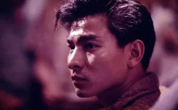 35年《十大劲歌金曲》歌单全部奉上,系时候换下歌单啦! 35年《十大劲歌金曲》歌单全部奉上,系时候换下歌单啦!