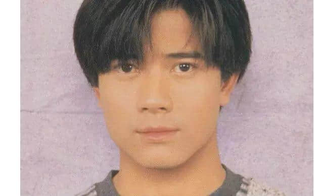 35年《十大劲歌金曲》歌单全部奉上,系时候换下歌单啦! 35年《十大劲歌金曲》歌单全部奉上,系时候换下歌单啦!