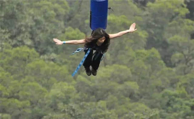 广州“作死”好去处,你实估唔到最后一个竟然系..... 广州“作死”好去处,你实估唔到最后一个竟然系.....