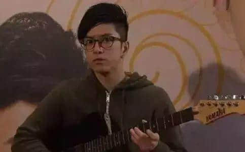 睇到眼琼琼、读到口哑哑，呢21个粤语字，识写一半话你叻！