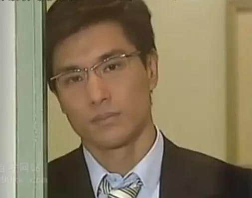 睇到眼琼琼、读到口哑哑，呢21个粤语字，识写一半话你叻！