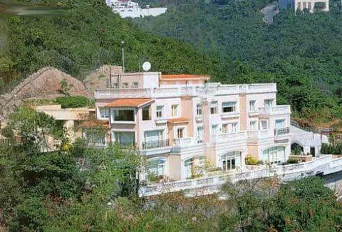 纠缠、妩媚、憧憬、模拟......呢啲易错词,你读得啱几多? 纠缠、妩媚、憧憬、模拟......呢啲易错词,你读得啱几多?