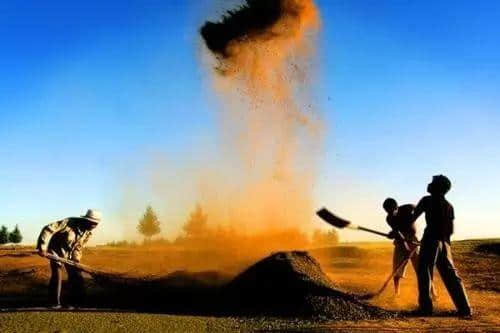 纠缠、妩媚、憧憬、模拟......呢啲易错词,你读得啱几多? 纠缠、妩媚、憧憬、模拟......呢啲易错词,你读得啱几多?