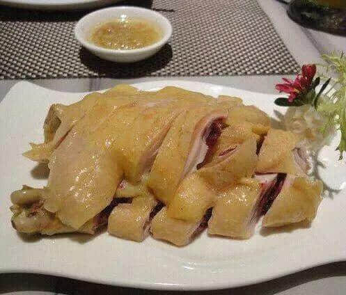 淡茂茂,血淋淋,只有广府人先会钟意呢道菜 淡茂茂,血淋淋,只有广府人先会钟意呢道菜