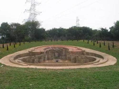 挖坟!淘金曾是死仔坑,有“岗”的地方都带坟? 挖坟!淘金曾是死仔坑,有“岗”的地方都带坟?