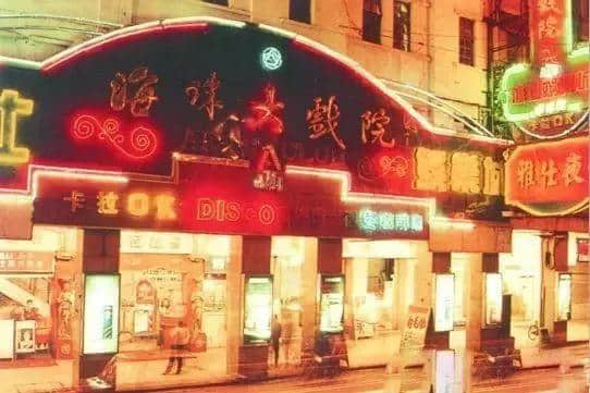 昔日CBD,如今拍乌蝇,长堤的衰落是因为时代吗? 昔日CBD,如今拍乌蝇,长堤的衰落是因为时代吗?