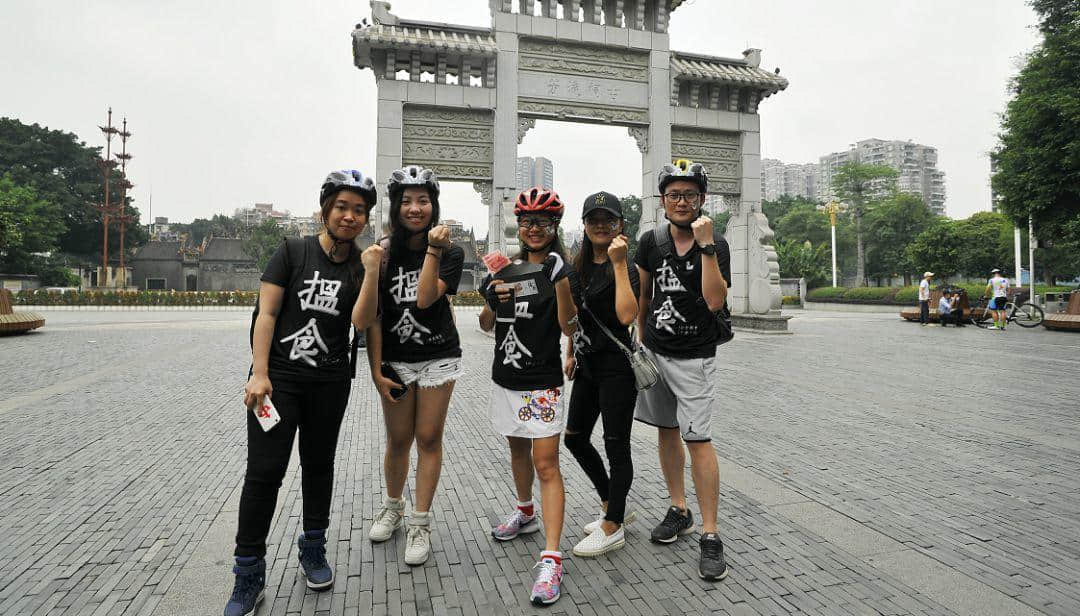 “揾食”艰难?贫穷使他们更强大! “揾食”艰难?贫穷使他们更强大!