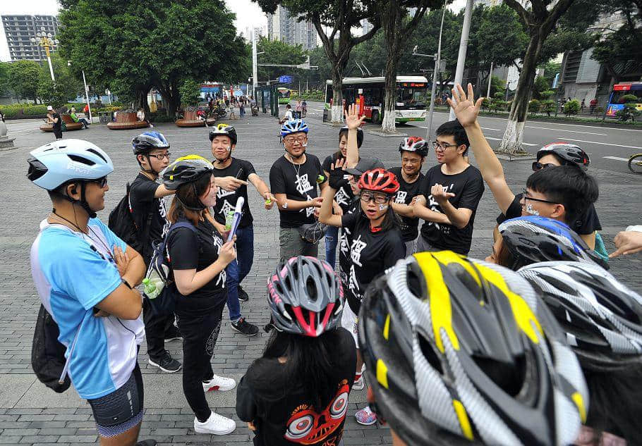 “揾食”艰难?贫穷使他们更强大! “揾食”艰难?贫穷使他们更强大!