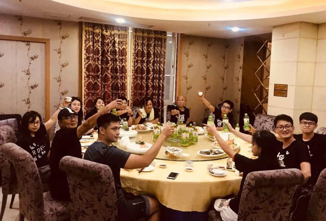 “揾食”艰难?贫穷使他们更强大! “揾食”艰难?贫穷使他们更强大!