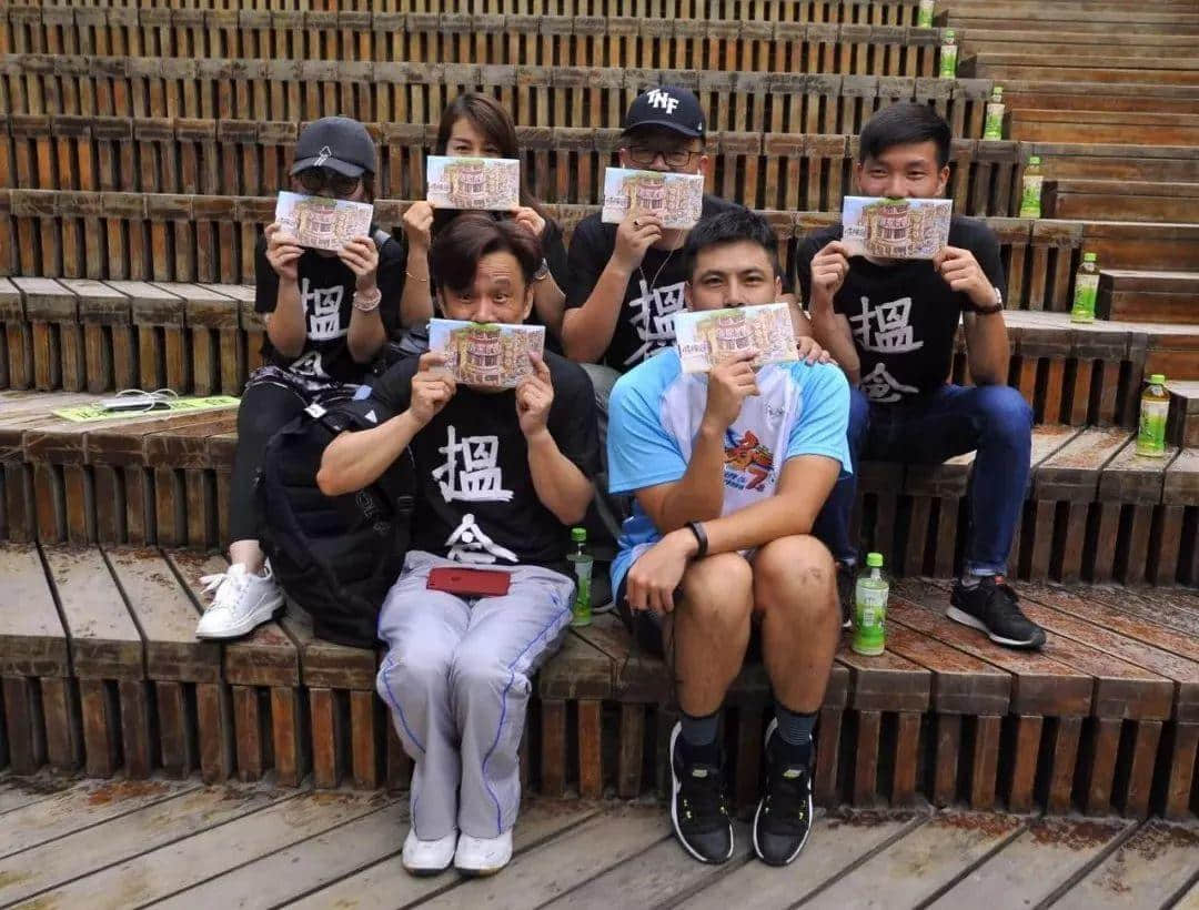 “揾食”艰难?贫穷使他们更强大! “揾食”艰难?贫穷使他们更强大!