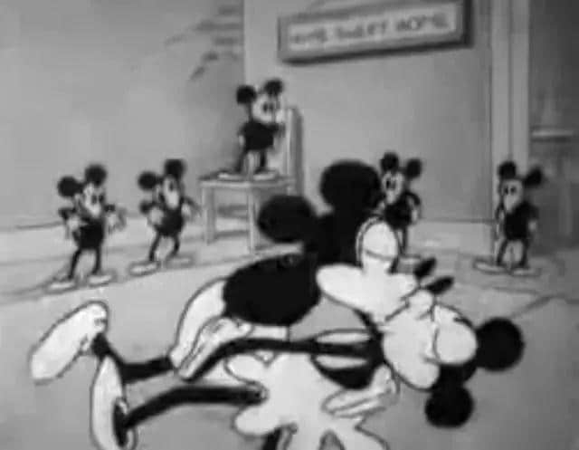 大半个世纪过去了,它们怎么还在恋爱? 大半个世纪过去了,它们怎么还在恋爱?