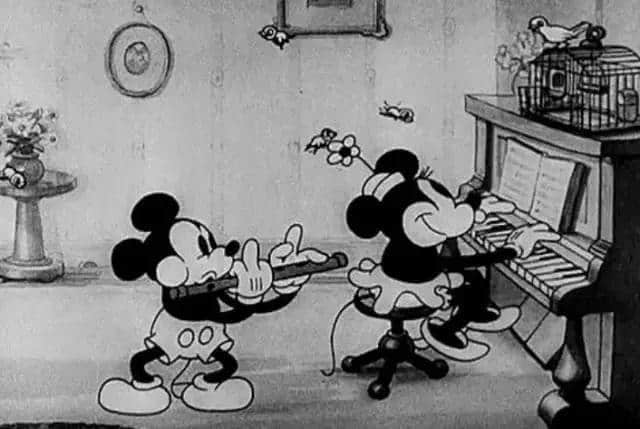 大半个世纪过去了,它们怎么还在恋爱? 大半个世纪过去了,它们怎么还在恋爱?