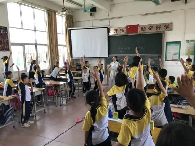 每个过儿童节嘅大人,其实都系有病 每个过儿童节嘅大人,其实都系有病