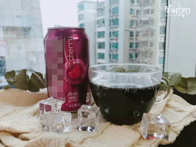 广东人咩都食?Sorry,一罐肥宅水就令我放弃广东人嘅尊严! 广东人咩都食?Sorry,一罐肥宅水就令我放弃广东人嘅尊严!