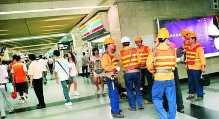 有个身家百亿嘅广州仔过生日,你唔准备同佢讲声生日快乐? 有个身家百亿嘅广州仔过生日,你唔准备同佢讲声生日快乐?