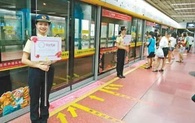 有个身家百亿嘅广州仔过生日,你唔准备同佢讲声生日快乐? 有个身家百亿嘅广州仔过生日,你唔准备同佢讲声生日快乐?