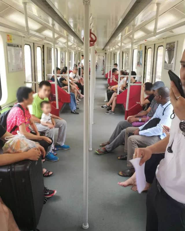 有个身家百亿嘅广州仔过生日,你唔准备同佢讲声生日快乐? 有个身家百亿嘅广州仔过生日,你唔准备同佢讲声生日快乐?