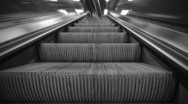 有个身家百亿嘅广州仔过生日,你唔准备同佢讲声生日快乐? 有个身家百亿嘅广州仔过生日,你唔准备同佢讲声生日快乐?