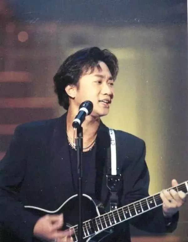 天空海阔仍在,而你永远留在31岁 天空海阔仍在,而你永远留在31岁