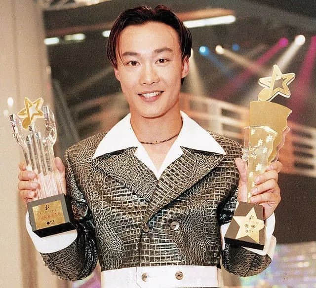 陈奕迅44岁生日快乐,余生请继续治愈我! 陈奕迅44岁生日快乐,余生请继续治愈我!