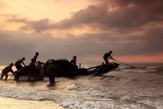 鱼乐无穷:感受满载而归的喜悦 鱼乐无穷:感受满载而归的喜悦