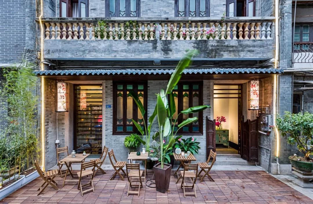 在這裡,你或許會遇到西關小姐…… 在這裡,你或許會遇到西關小姐……