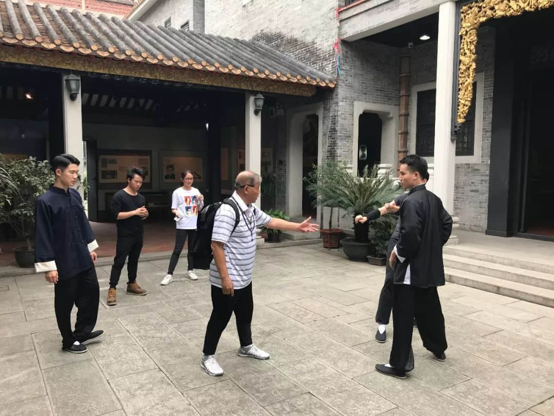 廣東台因為他們首次登陸紐約時代廣場大屏幕! 廣東台因為他們首次登陸紐約時代廣場大屏幕!