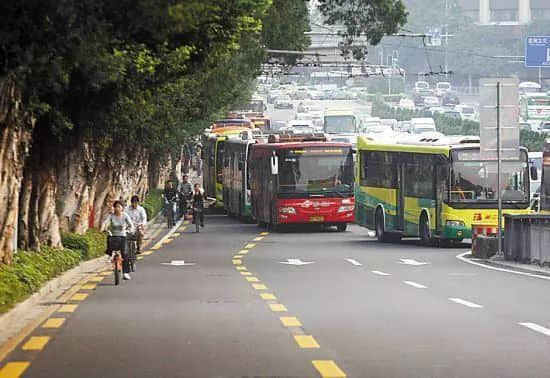 《广州保命指南》 《广州保命指南》