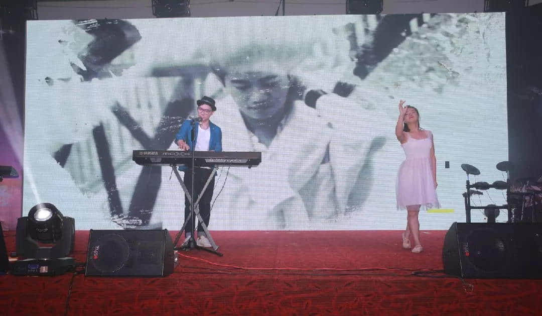 穿越半世纪的歌声——怀念陈百强