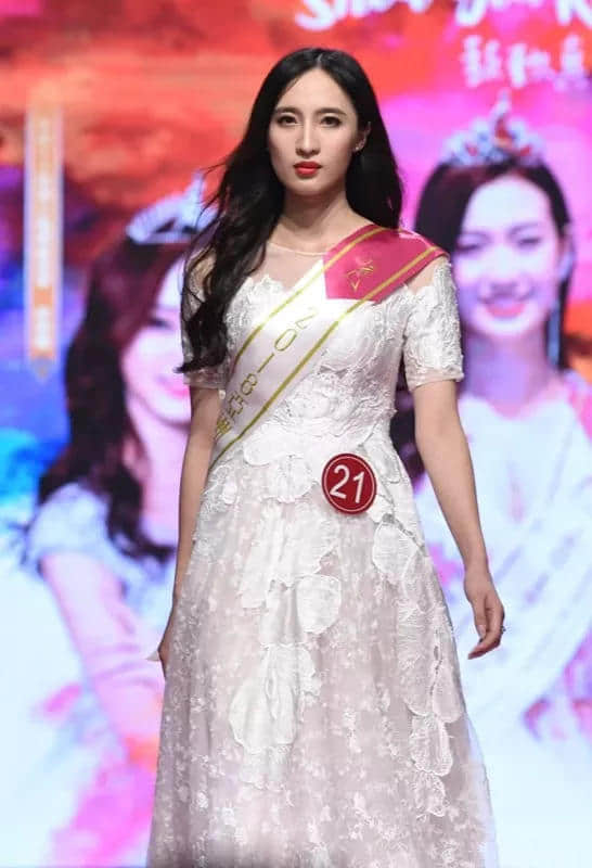 恐怖过香港小姐!“亚洲小姐”海选场面震撼!网友:惊吓过午夜凶铃... 恐怖过香港小姐!“亚洲小姐”海选场面震撼!网友:惊吓过午夜凶铃...