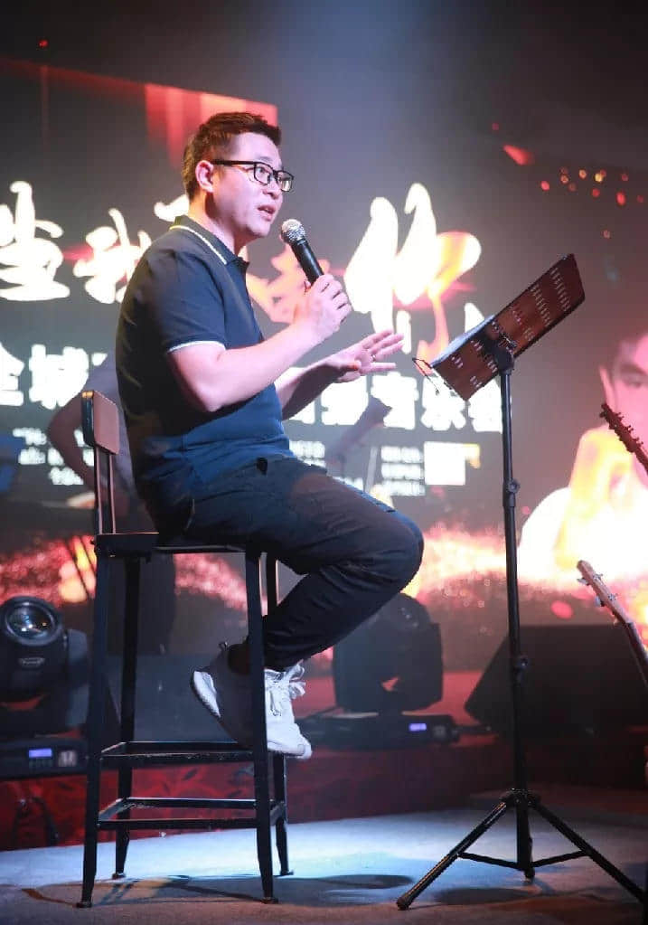 穿越半世纪的歌声——怀念陈百强