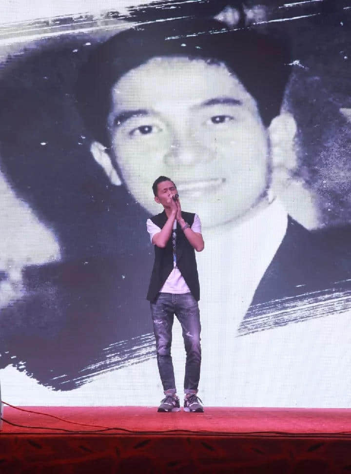 穿越半世纪的歌声——怀念陈百强