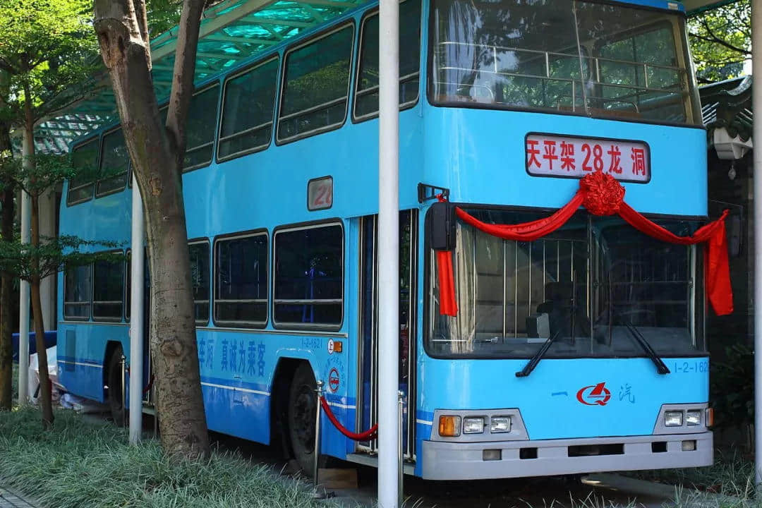 2015万广州人都要感谢的66岁老人，是他带我们走遍广州！