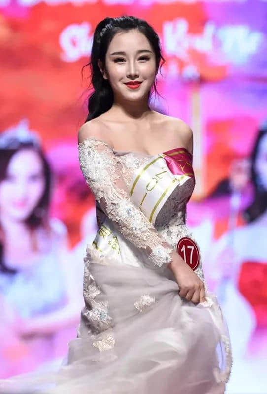 恐怖过香港小姐!“亚洲小姐”海选场面震撼!网友:惊吓过午夜凶铃... 恐怖过香港小姐!“亚洲小姐”海选场面震撼!网友:惊吓过午夜凶铃...