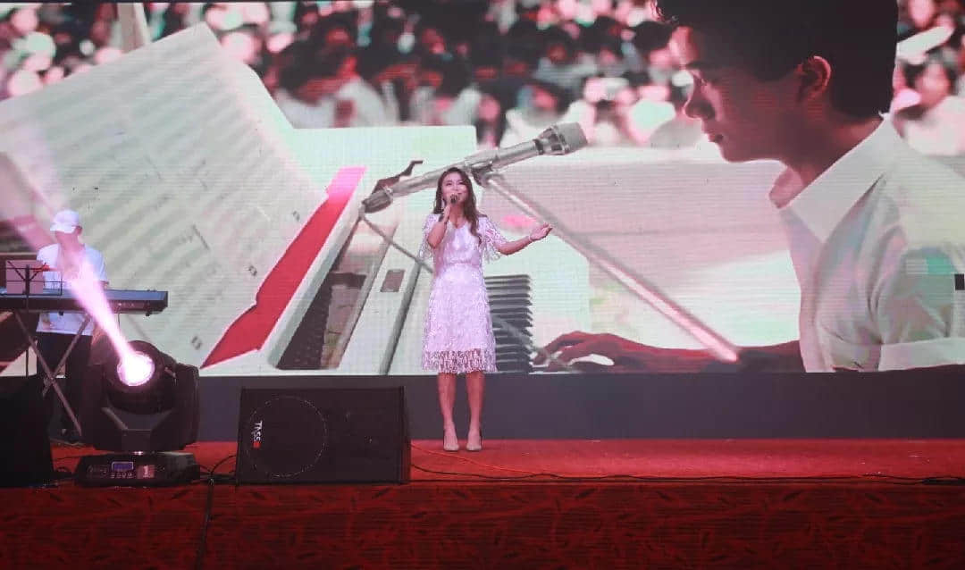 穿越半世纪的歌声——怀念陈百强