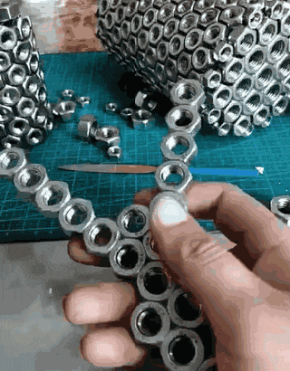 最惨网红!设计1000多件产品,各个火爆,却一个都没人买... 最惨网红!设计1000多件产品,各个火爆,却一个都没人买...