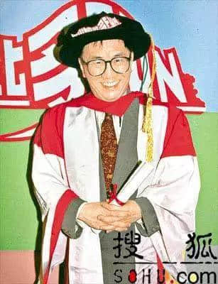 黄霑凭什么让人又爱又恨? 黄霑凭什么让人又爱又恨?