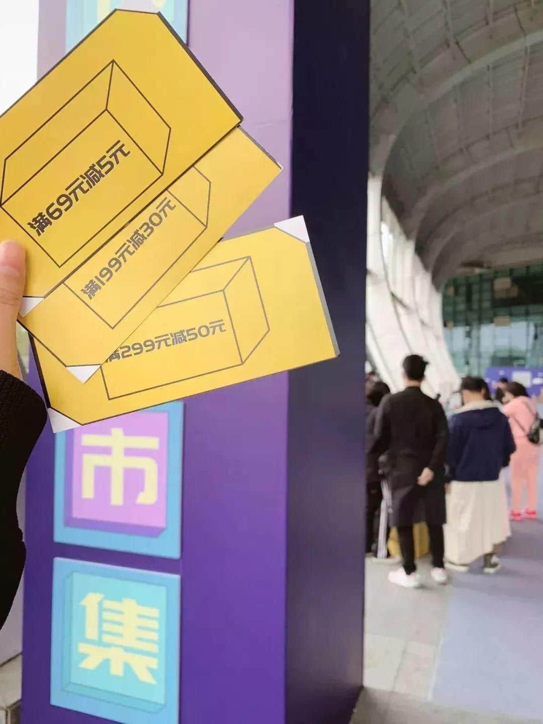 “金牛奖”之《中国原创设计师论坛》开讲了! “金牛奖”之《中国原创设计师论坛》开讲了!