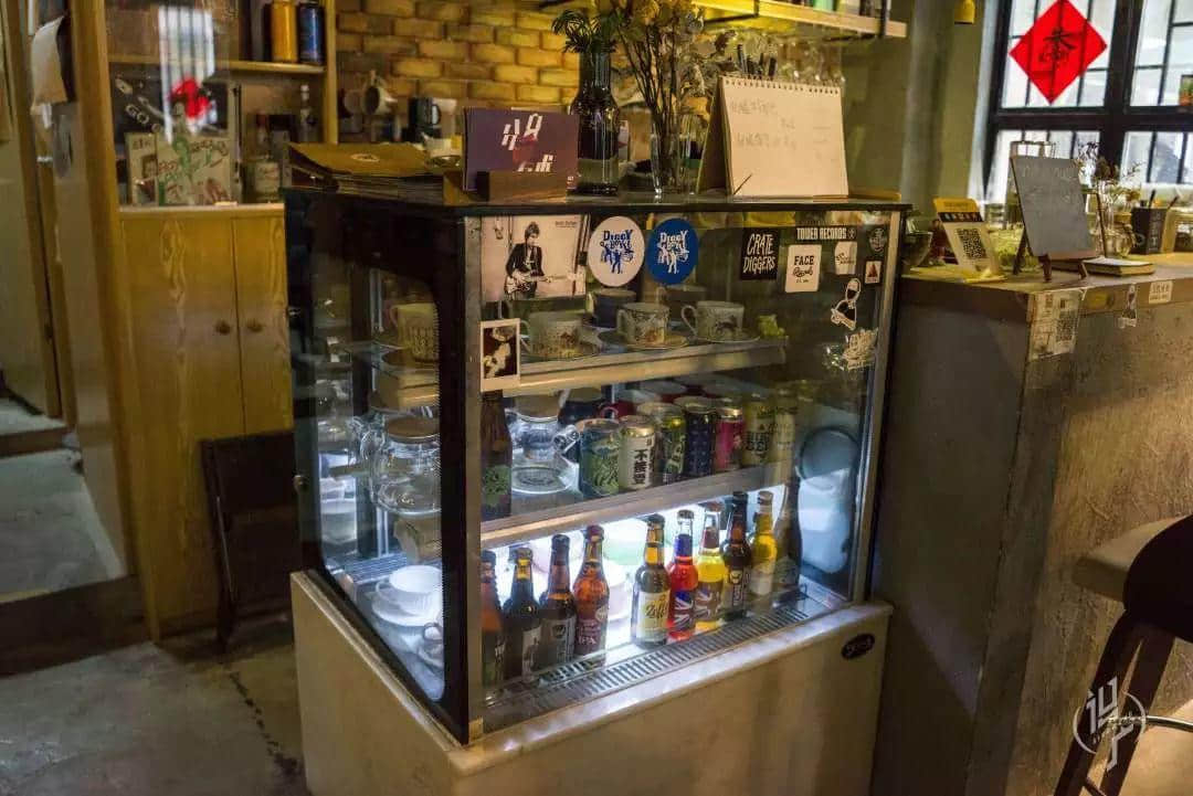 体育西横街小区里,藏着全广州最值得一去的黑胶唱片店 体育西横街小区里,藏着全广州最值得一去的黑胶唱片店