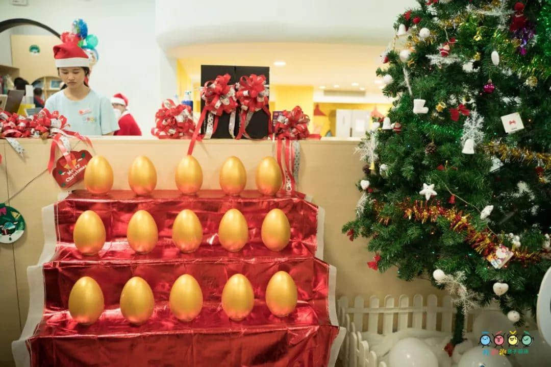 吐泡泡天河店周年庆典“圣诞欢乐颂 亲子水上趴”引爆广州亲子游泳圈 吐泡泡天河店周年庆典“圣诞欢乐颂 亲子水上趴”引爆广州亲子游泳圈