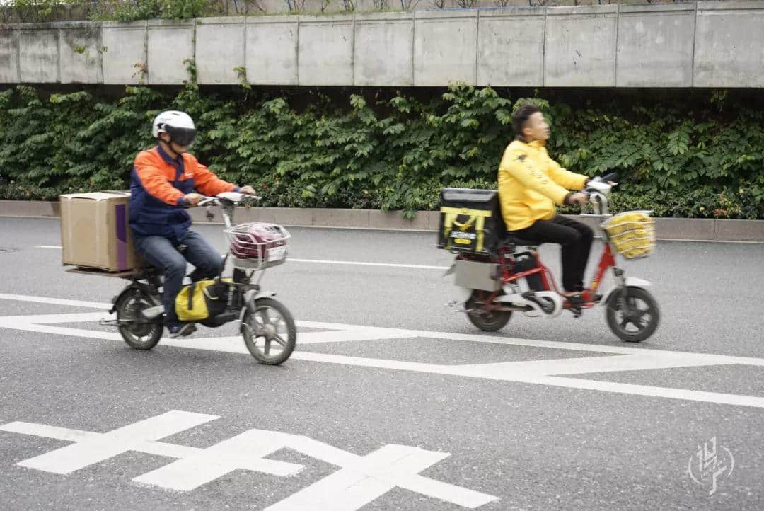 广州街头外卖交通违法乱象,有人管吗? 广州街头外卖交通违法乱象,有人管吗?