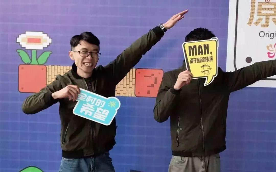 “金牛奖”之《中国原创设计师论坛》开讲了! “金牛奖”之《中国原创设计师论坛》开讲了!