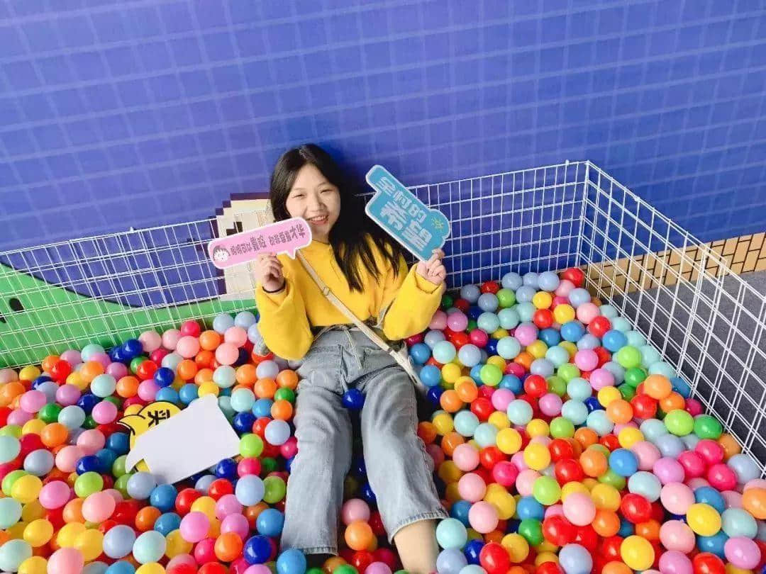 “金牛奖”之《中国原创设计师论坛》开讲了! “金牛奖”之《中国原创设计师论坛》开讲了!