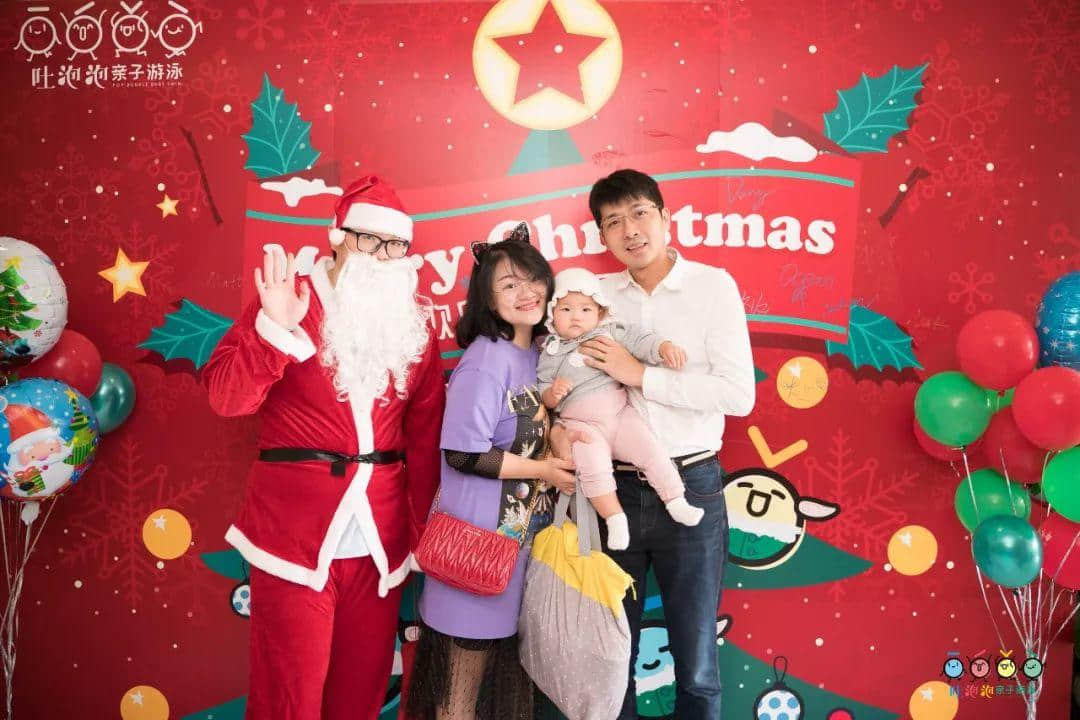 吐泡泡天河店周年庆典“圣诞欢乐颂 亲子水上趴”引爆广州亲子游泳圈 吐泡泡天河店周年庆典“圣诞欢乐颂 亲子水上趴”引爆广州亲子游泳圈