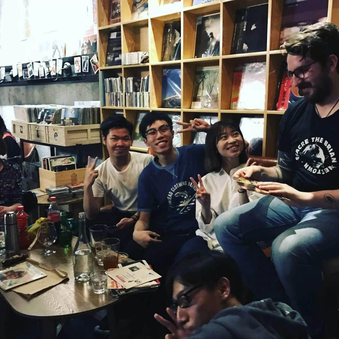 体育西横街小区里,藏着全广州最值得一去的黑胶唱片店 体育西横街小区里,藏着全广州最值得一去的黑胶唱片店