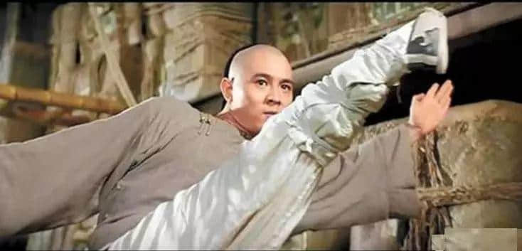 唔好再问佛山人识唔识无影脚！因为黄飞鸿自己都唔识！