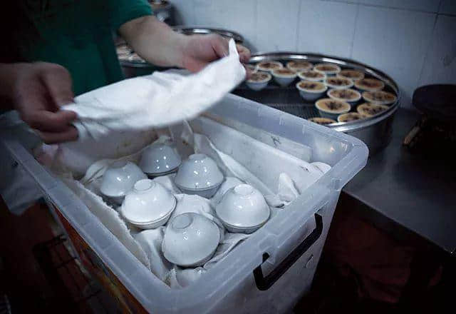 为什么现在广东人吃钵仔糕也变成念旧? 为什么现在广东人吃钵仔糕也变成念旧?