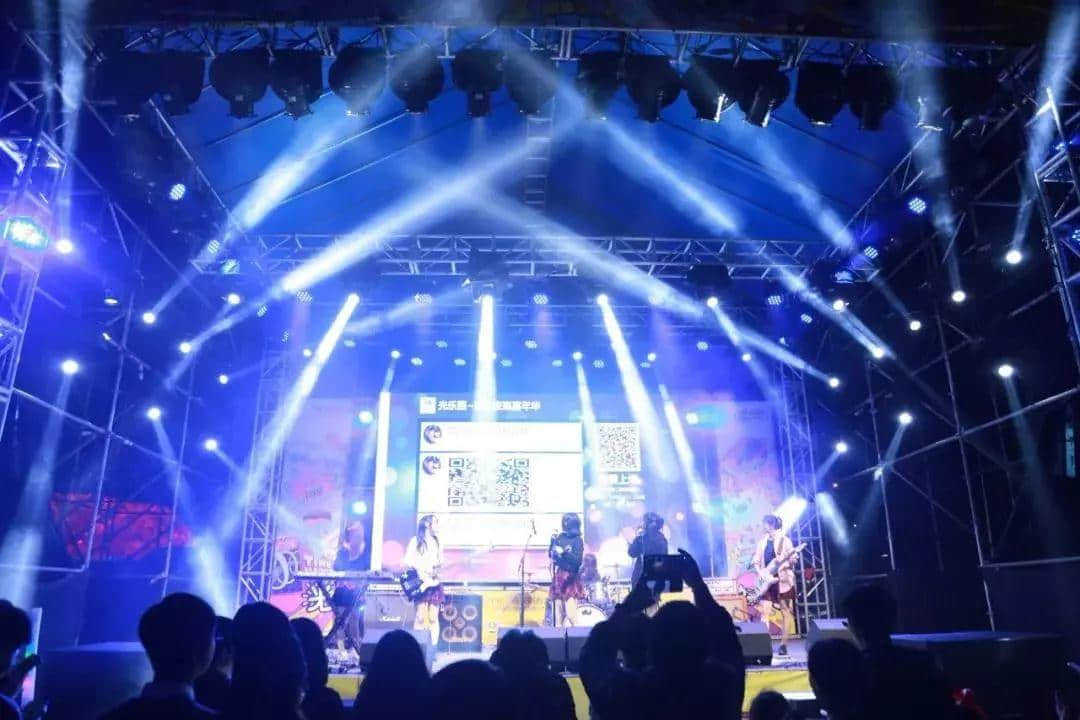 广州春节打卡圣地,追寻光与好玩的一切,尽在这里! 广州春节打卡圣地,追寻光与好玩的一切,尽在这里!